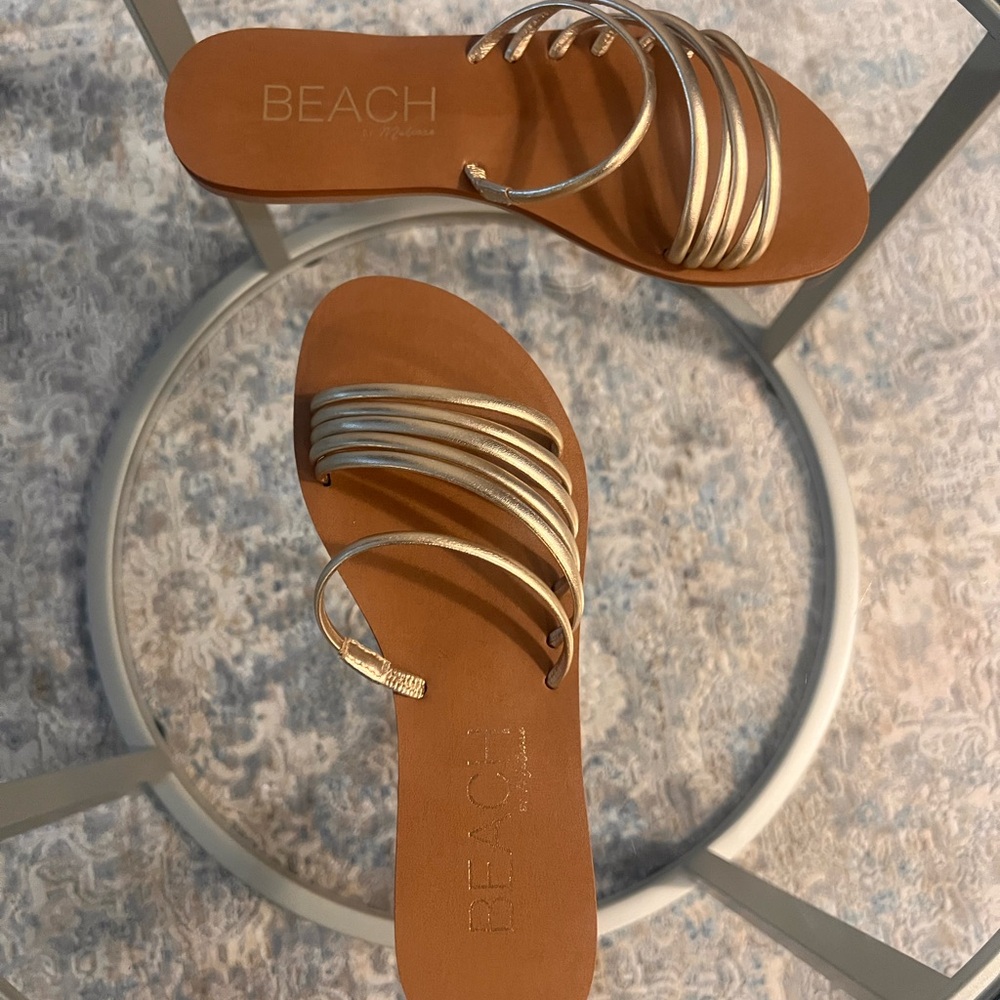 Matisse Beach Cali Gold Strappy Sandals Size 8 Leather Slides NWOT